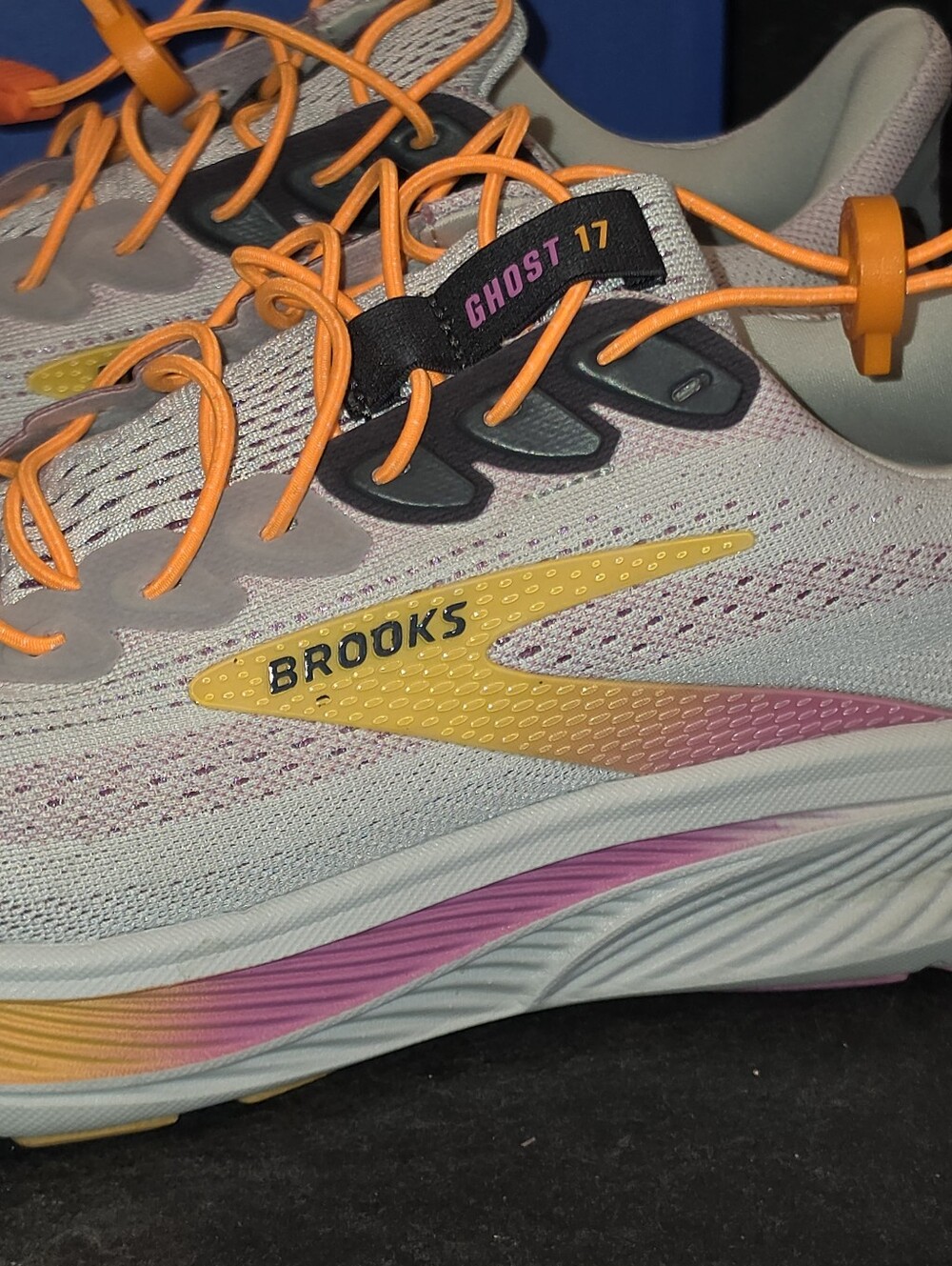 Brooks GHOST 17 Running Sneakers Apricot, Oyster, + Pink Womens 9.5 - Picture 3 of 11